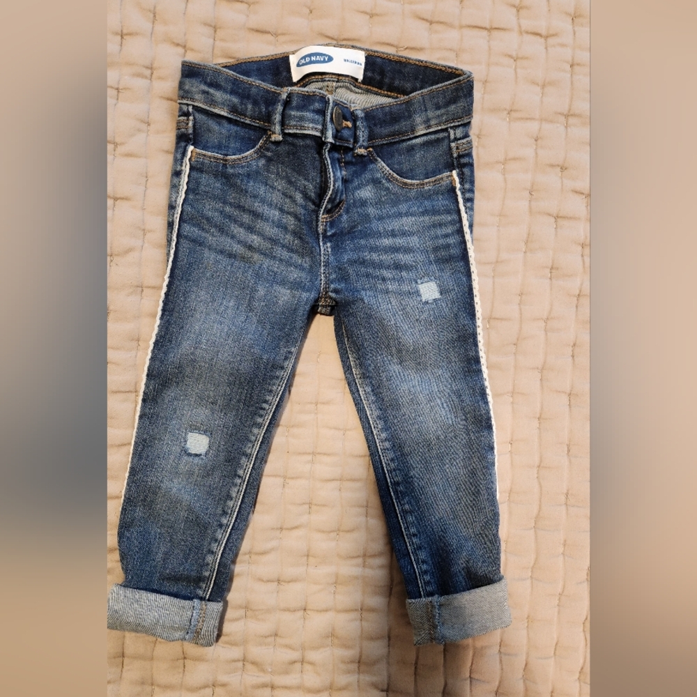 Toddler girl jeans with eyelet trim
